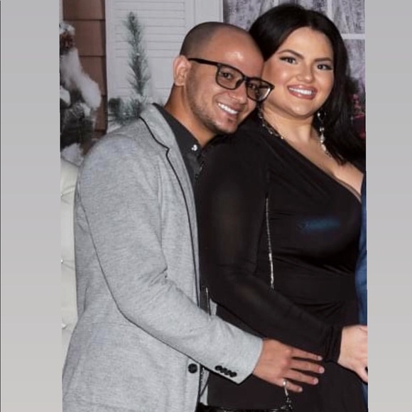 Meet your Posher, Marilyn - Picture 2 of 2